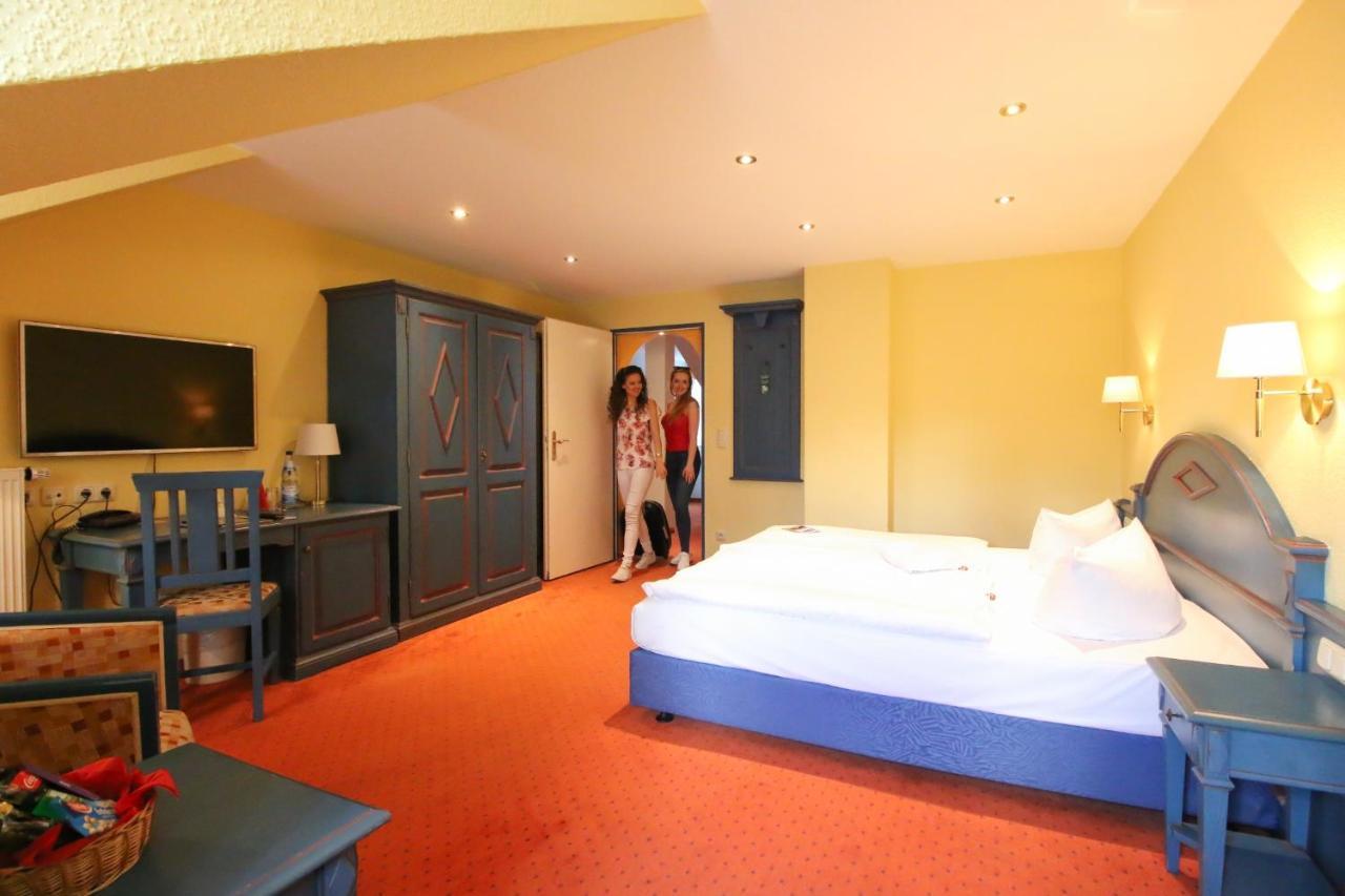 Hotel Erbgericht Buntes Haus Seiffen Buitenkant foto