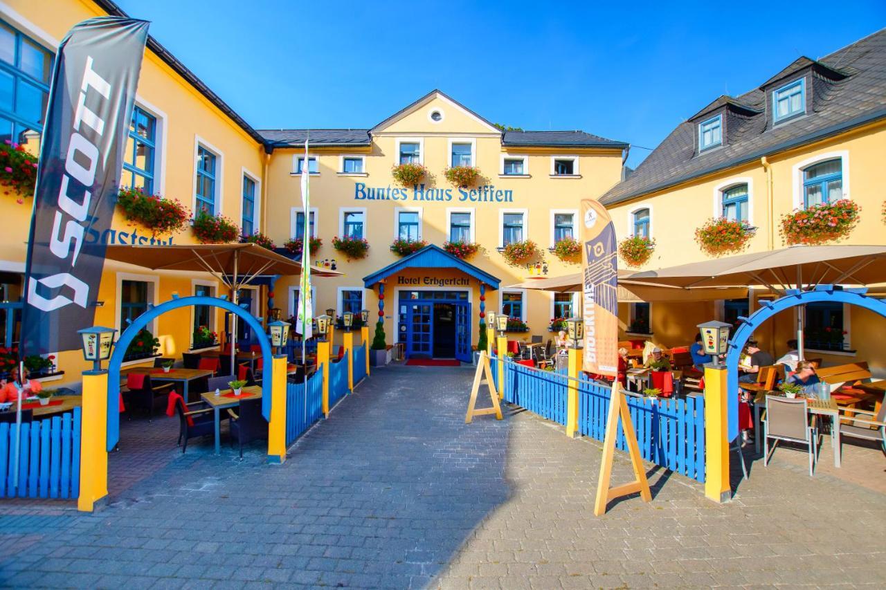 Hotel Erbgericht Buntes Haus Seiffen Buitenkant foto